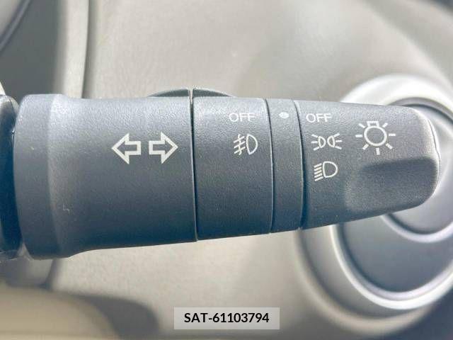 Nissan NOTE 2010-01 313866-6