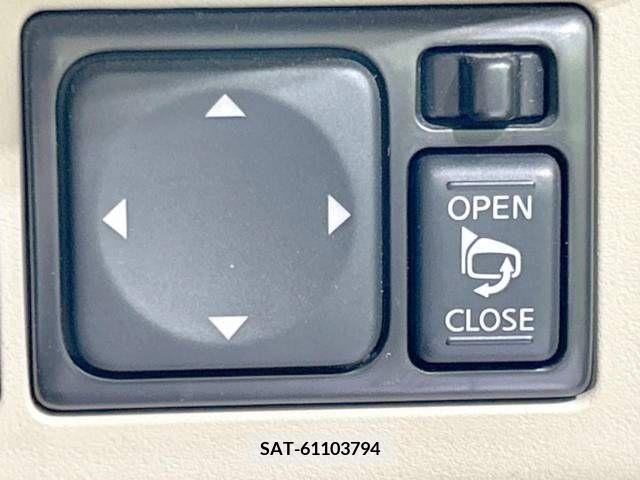 Nissan NOTE 2010-01 313866-5