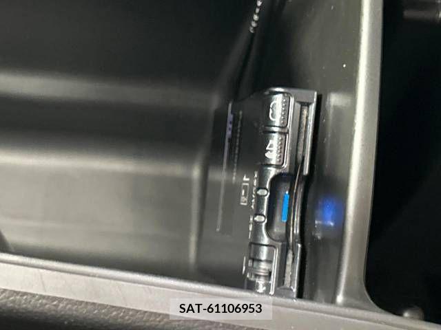 Suzuki SWIFT 2018-11 384024-5