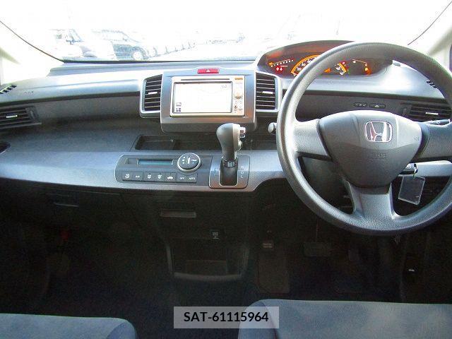 Honda FREED 2010-04 222168-1