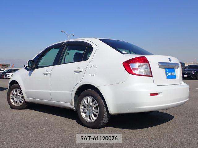 Suzuki SX4 SEDAN 2012-12 224995-2