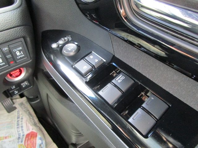 Honda N BOX CUSTOM 2021-08 12296-14