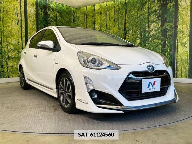 Toyota AQUA 2015-06 343033-16