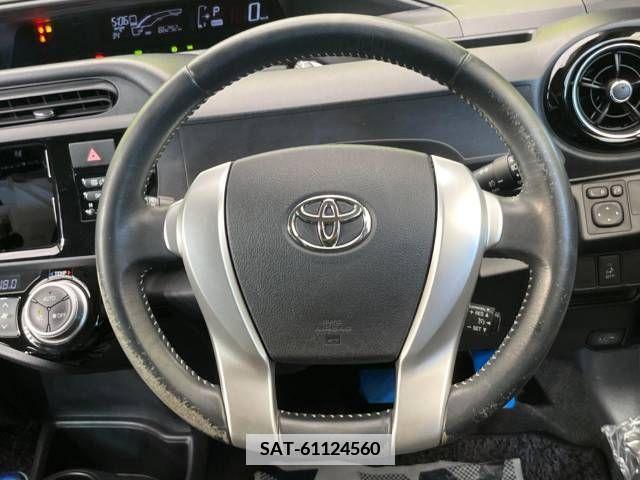 Toyota AQUA 2015-06 343033-12