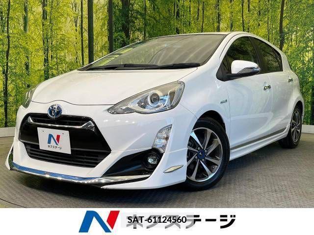 Toyota AQUA 2015-06 343033-0