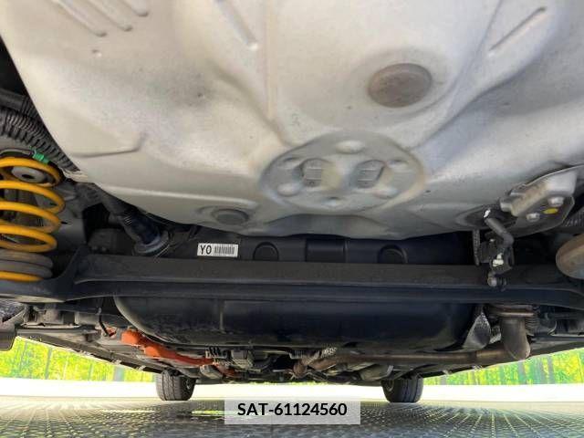 Toyota AQUA 2015-06 343033-19
