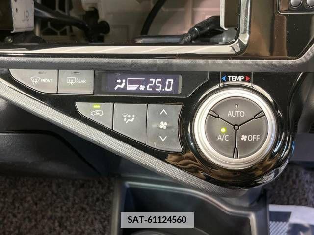 Toyota AQUA 2015-06 343033-5