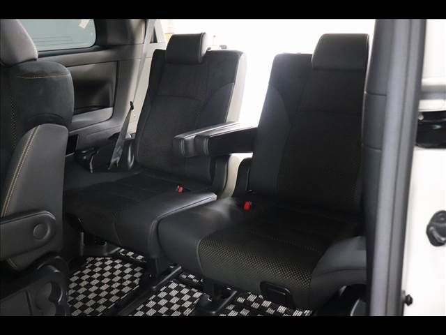 Toyota ALPHARD 2020-12 14236-13