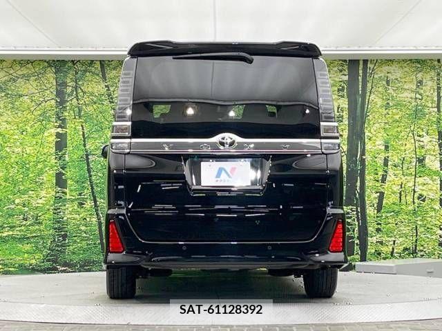 Toyota VOXY 2021-05 380534-18