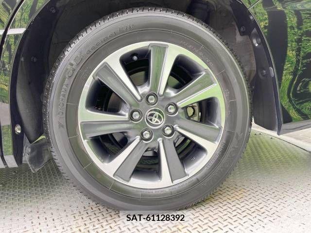 Toyota VOXY 2021-05 380534-16