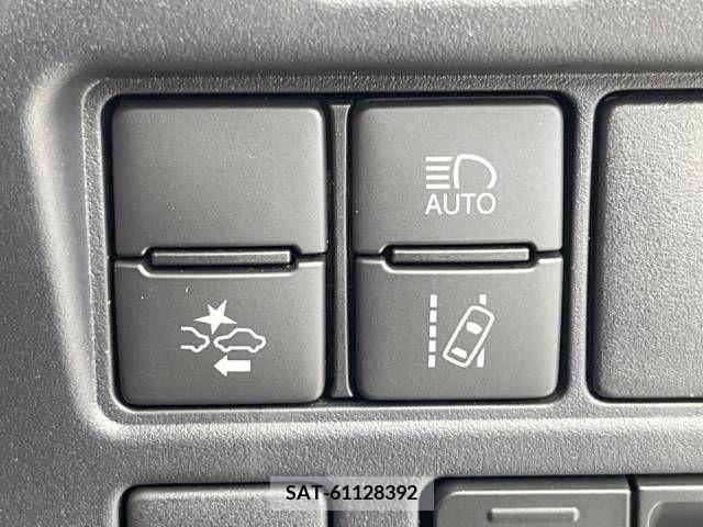 Toyota VOXY 2021-05 380534-7