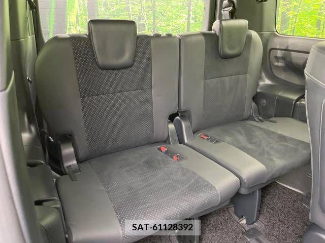 Toyota VOXY 2021-05 380534-13