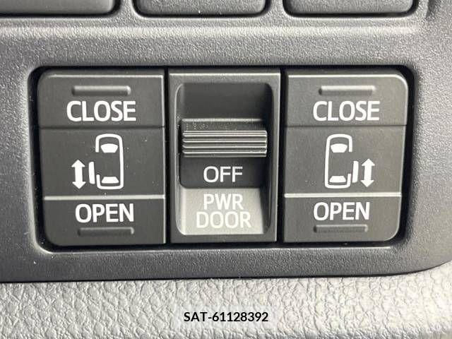 Toyota VOXY 2021-05 380534-2