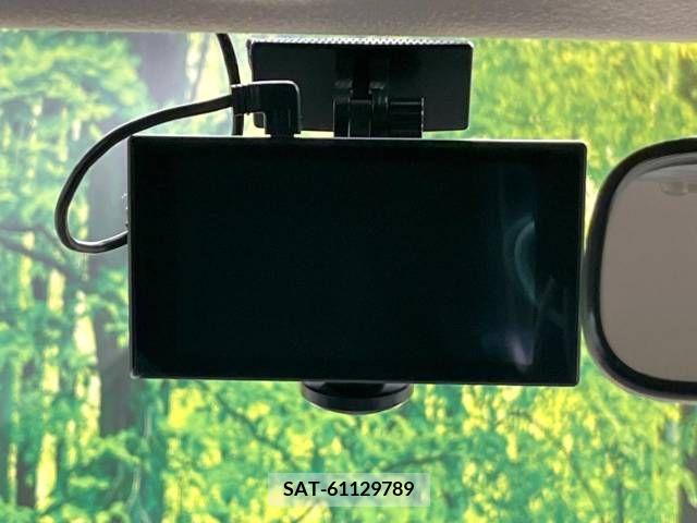 Nissan CUBE 2011-06 320679-5