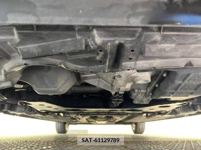 Nissan CUBE 2011-06 320679-19