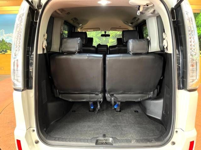 Nissan SERENA 2013-09 180696-11