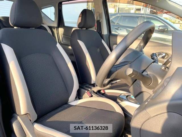Nissan NOTE 2019-02 305451-7