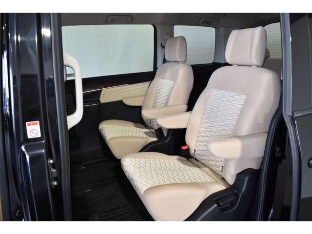 Mitsubishi DELICA D5 2019-03 9652-12