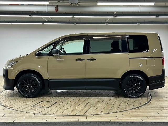 Mitsubishi DELICA D5 2008-07 9184-14
