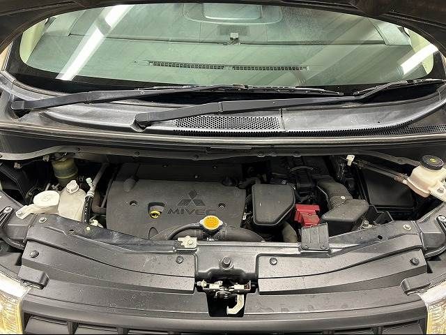 Mitsubishi DELICA D5 2008-07 9184-19