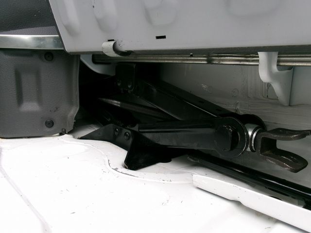 Mazda BONGO VAN 2015-03 948-23