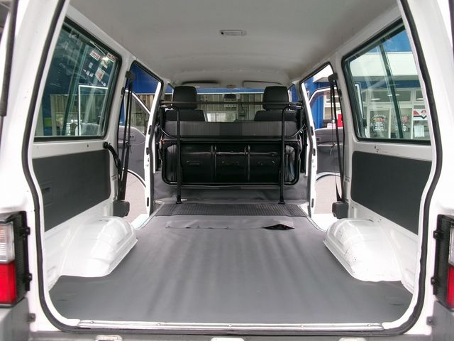 Mazda BONGO VAN 2015-03 948-21