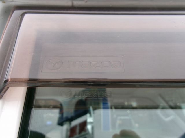 Mazda BONGO VAN 2015-03 948-26