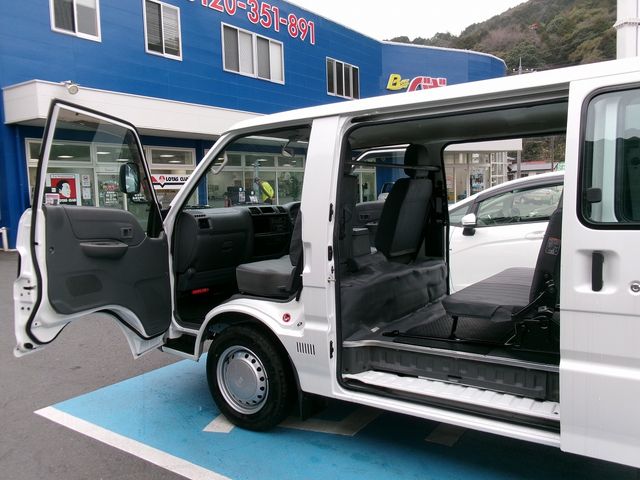 Mazda BONGO VAN 2015-03 948-3