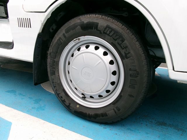 Mazda BONGO VAN 2015-03 948-27