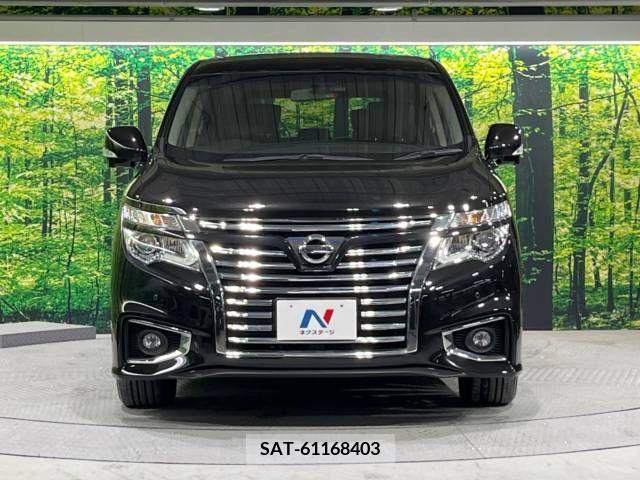 Nissan ELGRAND 2018-09 246336-15