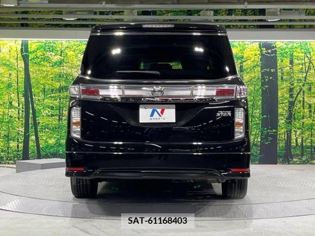 Nissan ELGRAND 2018-09 246336-16