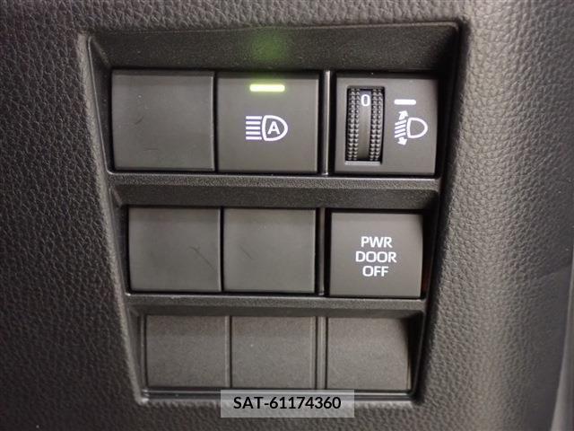 Toyota VOXY 2023-07 370407-21