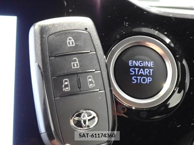 Toyota VOXY 2023-07 370407-9
