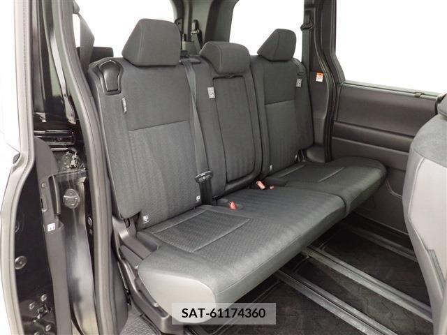 Toyota VOXY 2023-07 370407-23