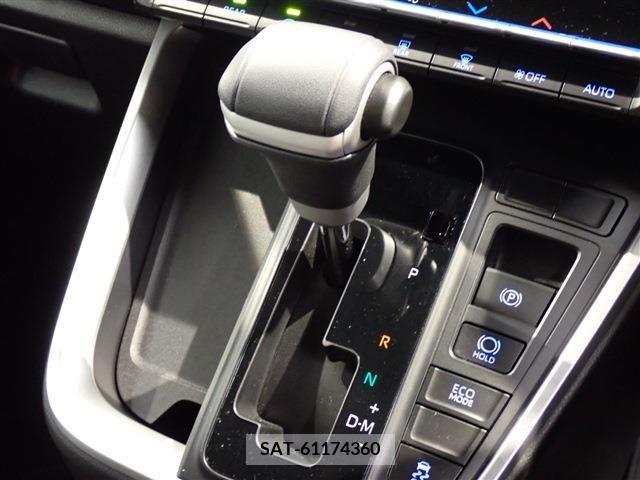 Toyota VOXY 2023-07 370407-15
