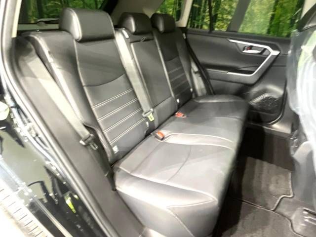 Toyota RAV4 2019-05 195477-10