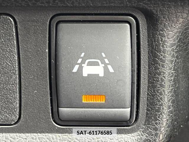 Nissan NOTE 2018-06 365465-5