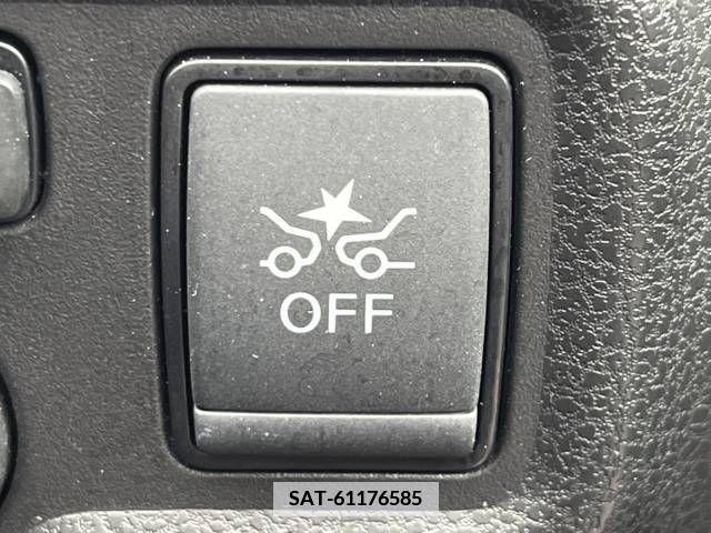 Nissan NOTE 2018-06 365465-4