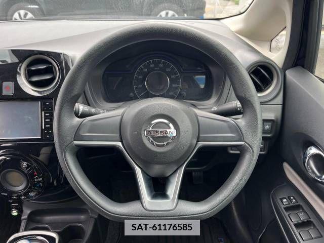 Nissan NOTE 2018-06 365465-12