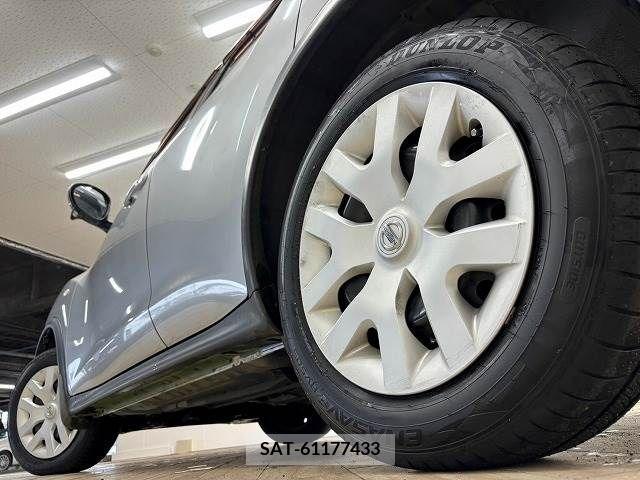 Nissan JUKE 2011-07 372840-18