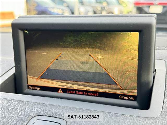 Audi A1 2013-06 356439-11