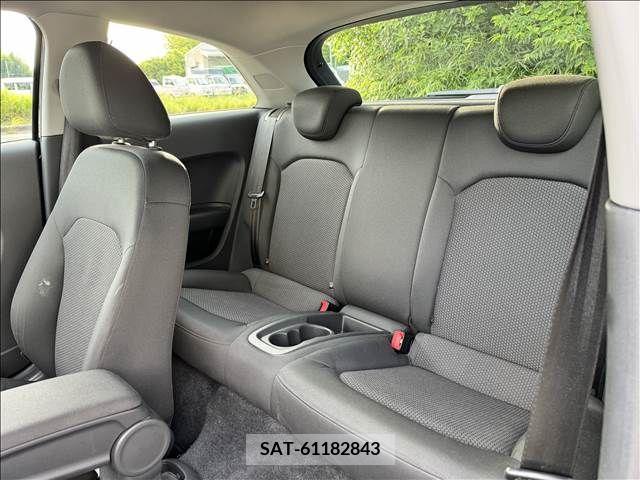 Audi A1 2013-06 356439-9