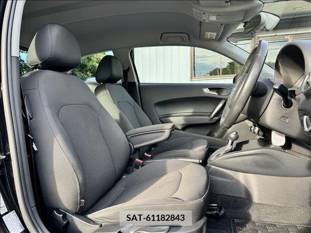 Audi A1 2013-06 356439-8