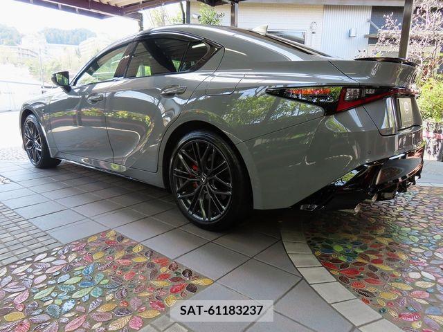 Lexus IS 2024-03 238442-10