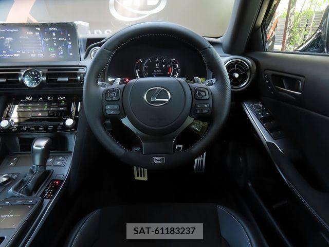Lexus IS 2024-03 238442-16