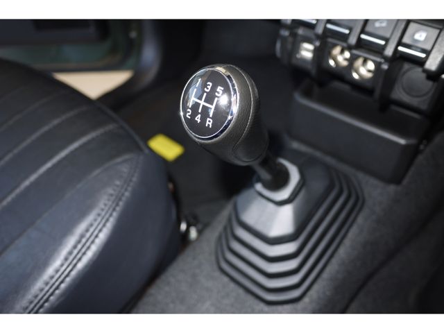 Suzuki JIMNY 2018-09 20934-16