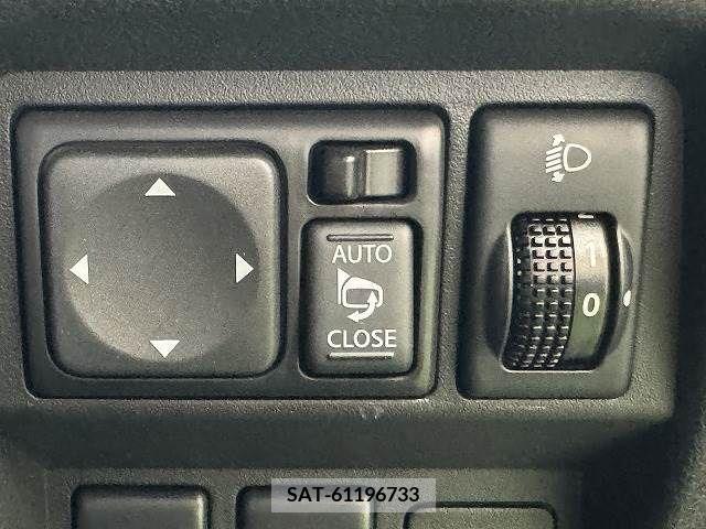 Nissan JUKE 2012-09 320480-5
