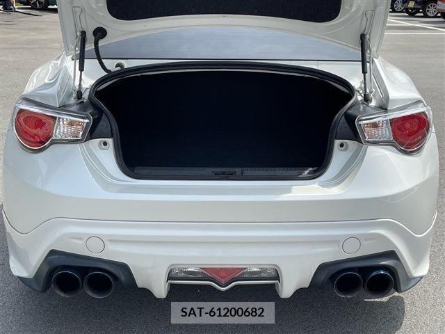 Toyota 86 2013-10 228322-13
