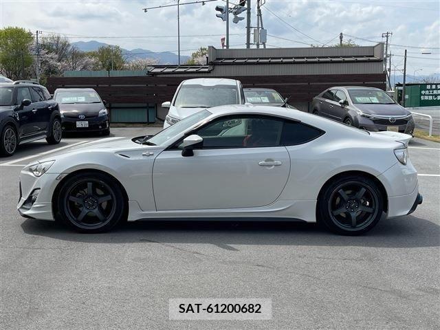 Toyota 86 2013-10 228322-7
