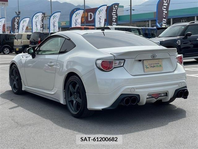 Toyota 86 2013-10 228322-6